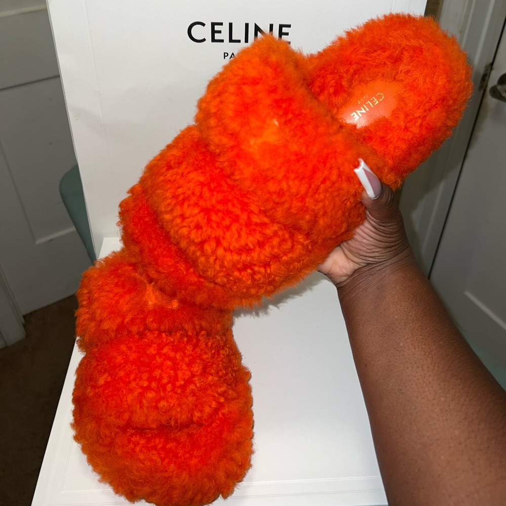 CELINE 100% authentic worn once for pictures in great condition like new
